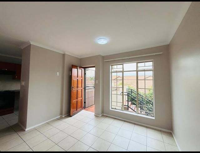 3 BEDROOM PROPERTY TO RENT IN BRENTWOOD PARK